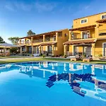 Comissa Luxury Suites